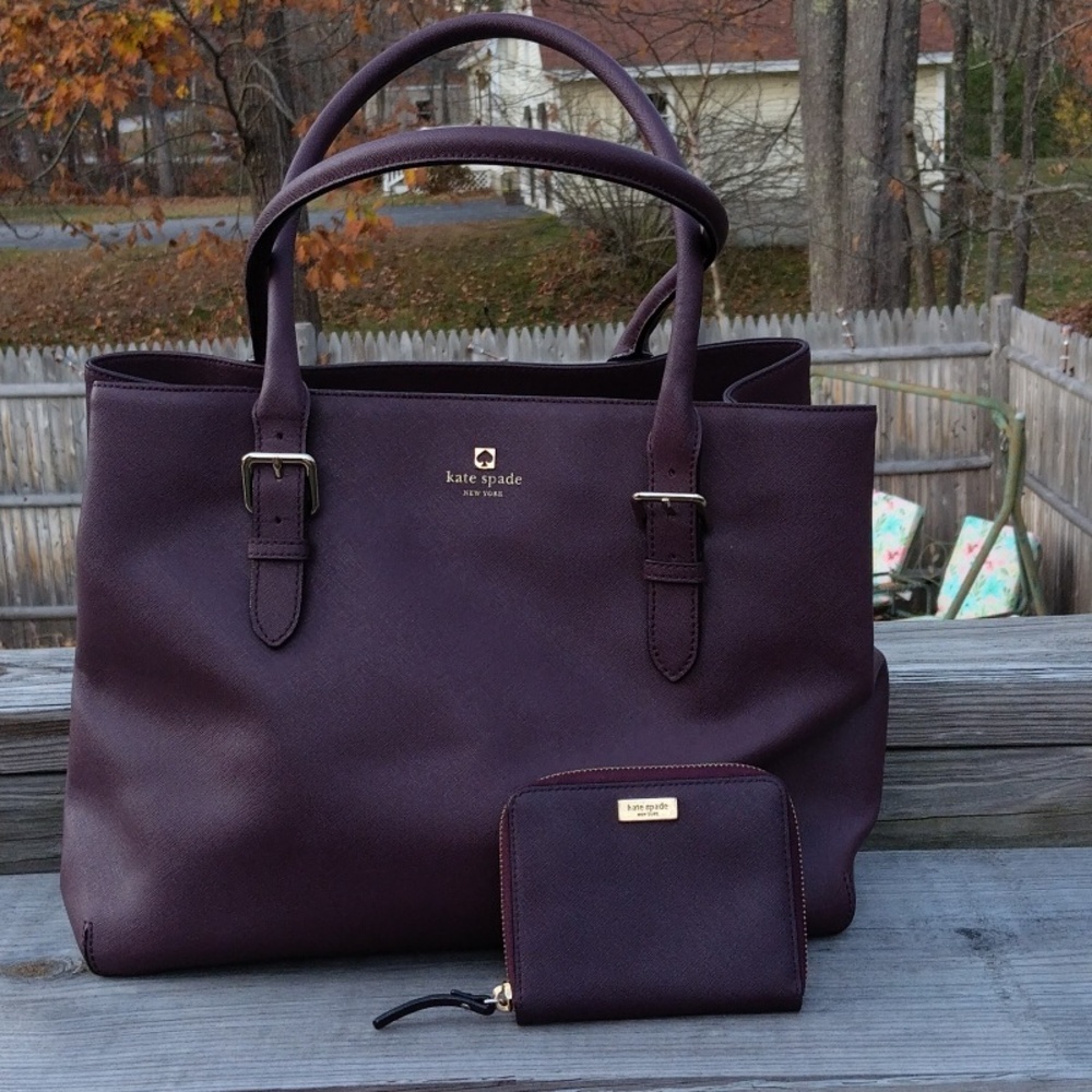 🎁Kate Spade shoulder bag, matching wallet and Necklace And Earrings Set
